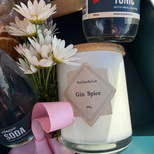 Elegant Mother’s Day Gin Gift Box