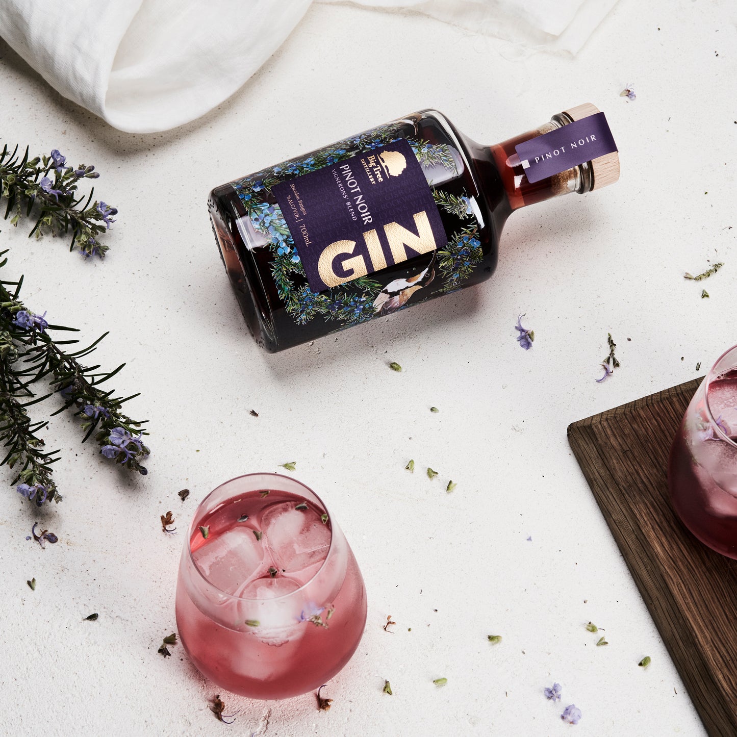 Pinot Noir Gin ‘Vignerons’ Blend’ 700ml