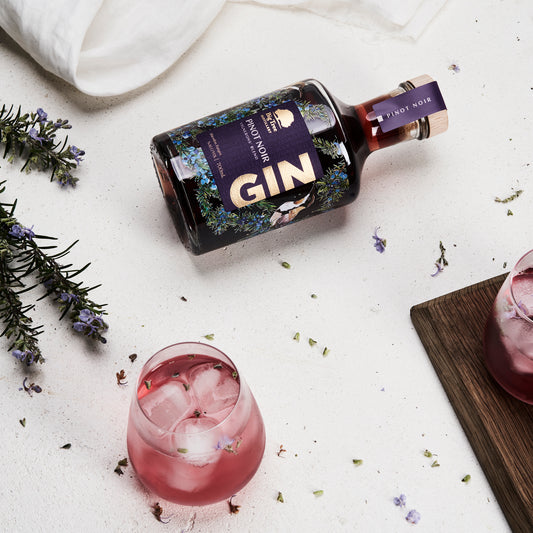 Pinot Noir Gin ‘Vignerons’ Blend’ 700ml